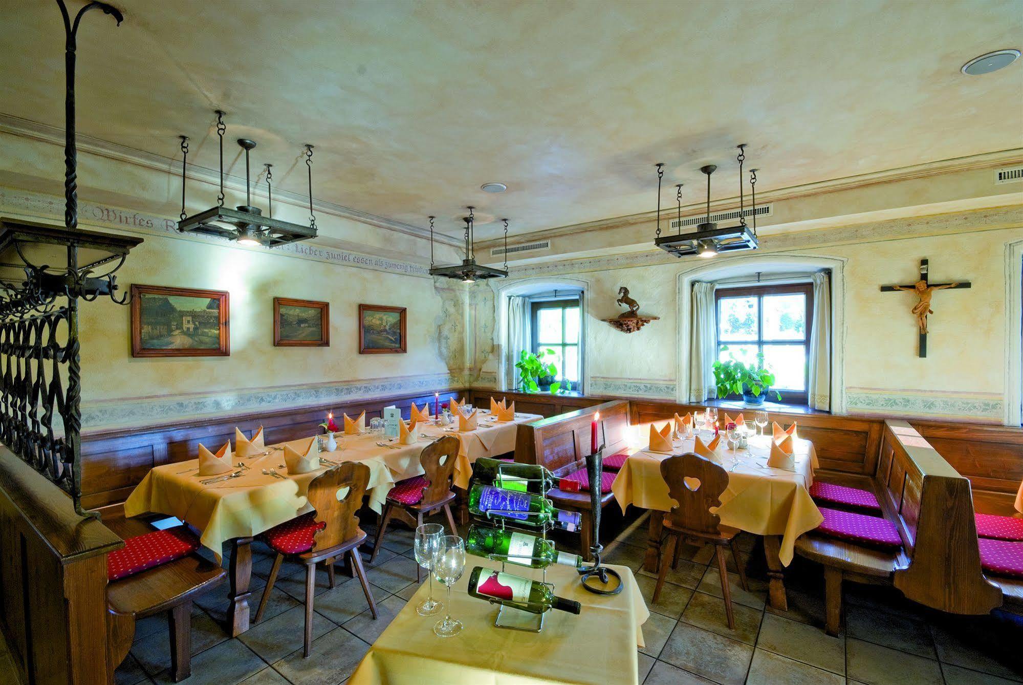 Hotel Reitlwirt Бриксен-им-Тале Екстериор снимка