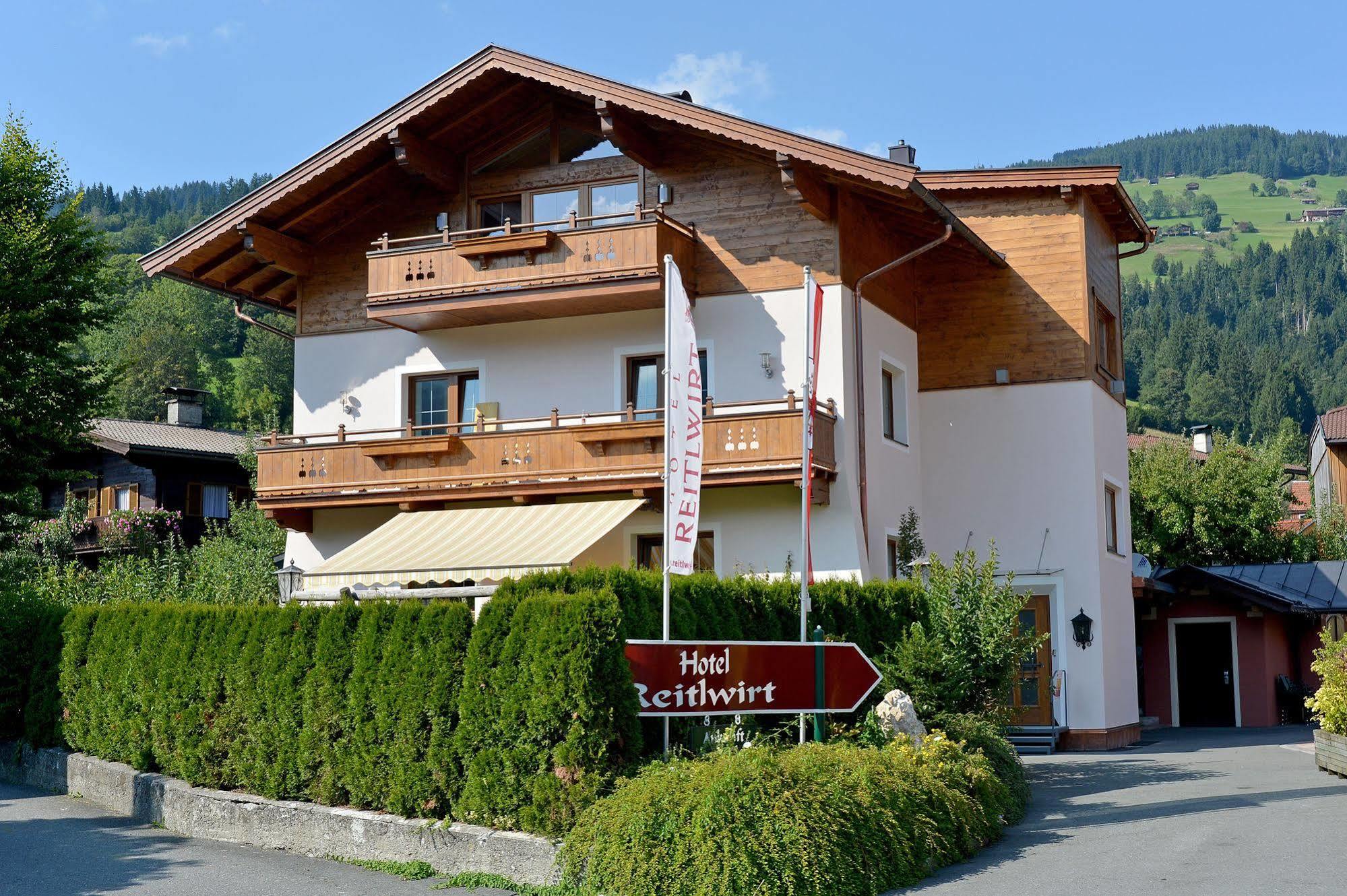 Hotel Reitlwirt Бриксен-им-Тале Екстериор снимка
