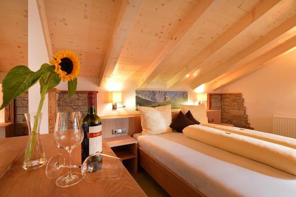 Hotel Reitlwirt Бриксен-им-Тале Екстериор снимка
